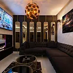 Aparthotel Aura