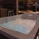 Aura Aparthotel