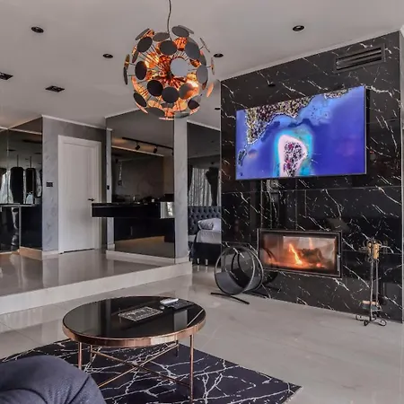 Lägenhetshotell Aura 4*