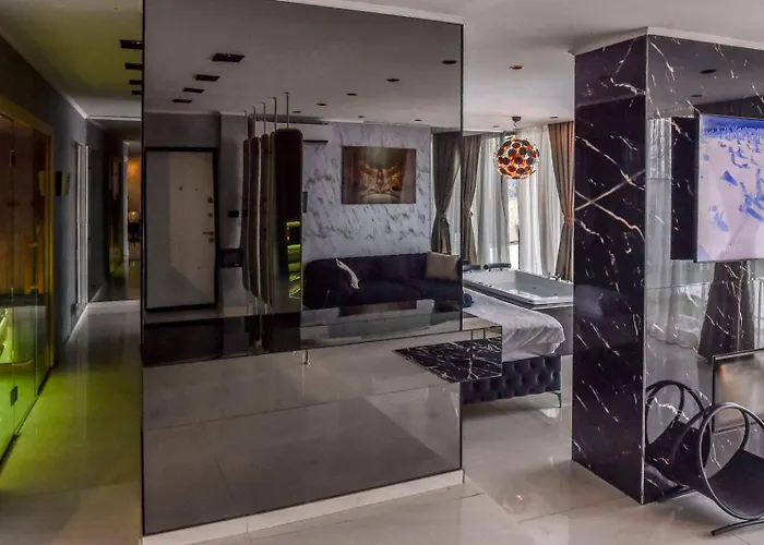 מלון דירות Aura