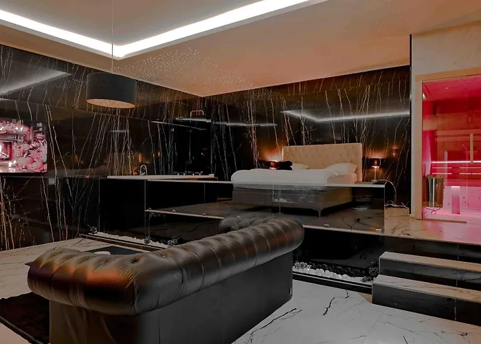 Апарт-отель Aura