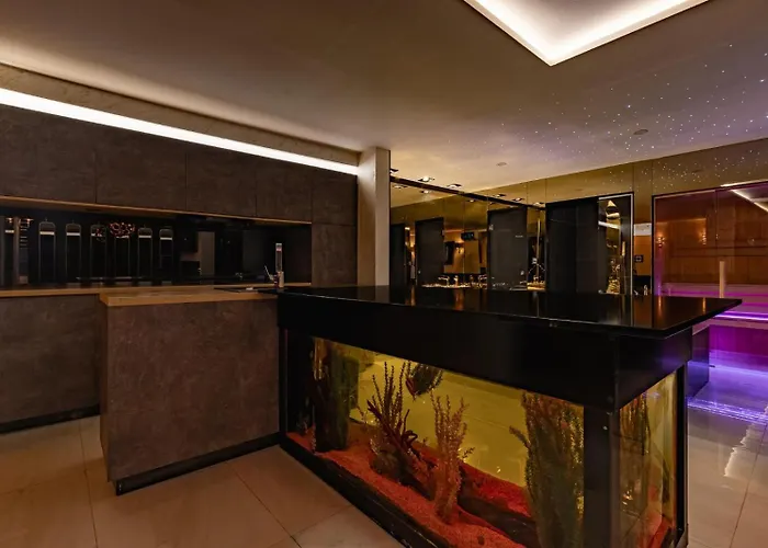 Aura 4* Скопье